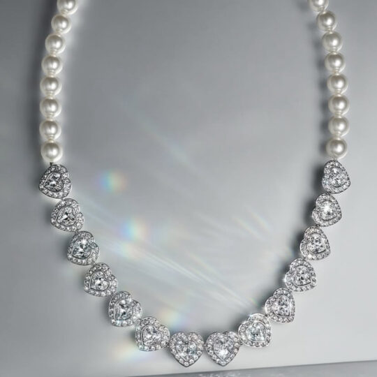 Pearl and diamond neck piece