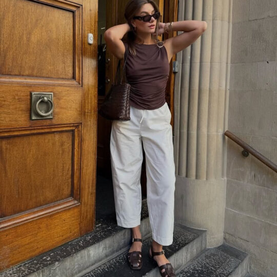 Sleeveless top and pants